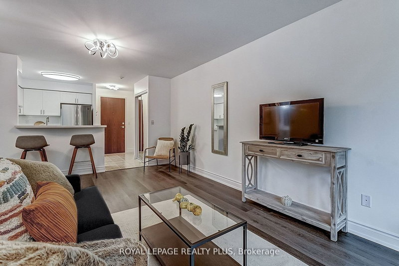 508 - 2565 Erin Centre Blvd, Mississauga, L5M 6Z9 | Image 3