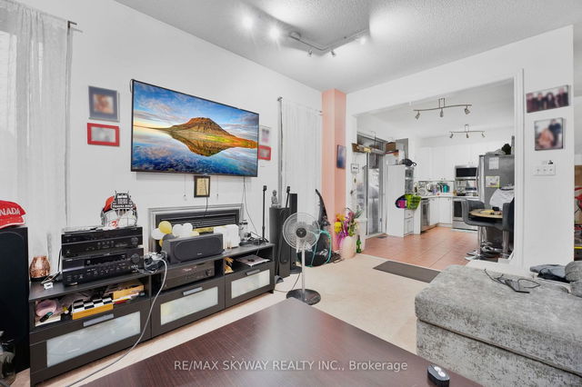 91 Southlake Boulevard