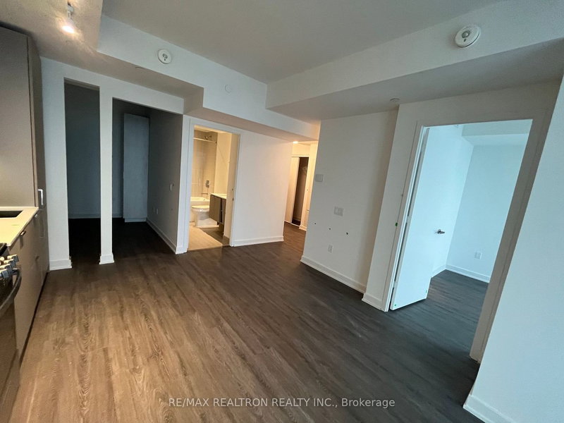 5006 - 3883 Quartz Rd, Mississauga, L5B 0M4 | Image 3