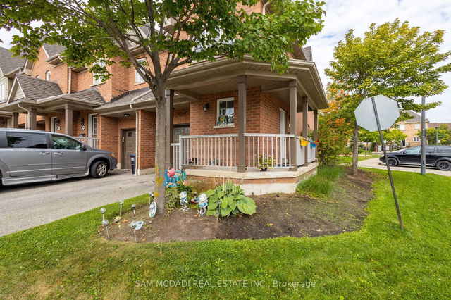 51 - 5255 Palmetto Place