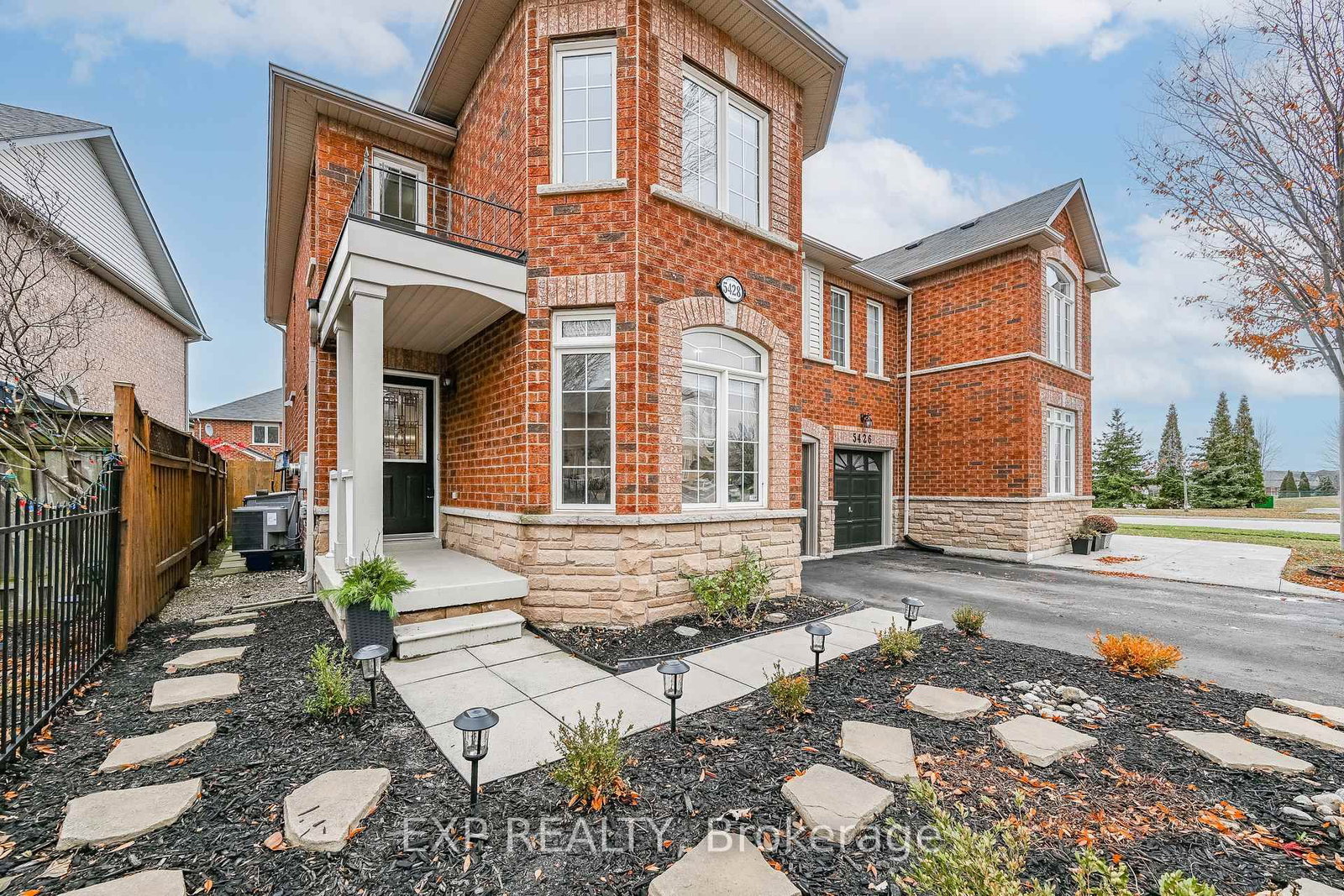 Listing Image 3