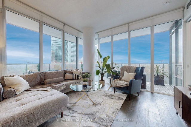 516 - 90 Park Lawn Road