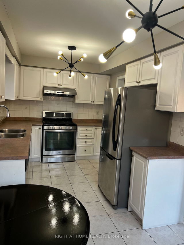 Upper - 3280 Camberwell Drive