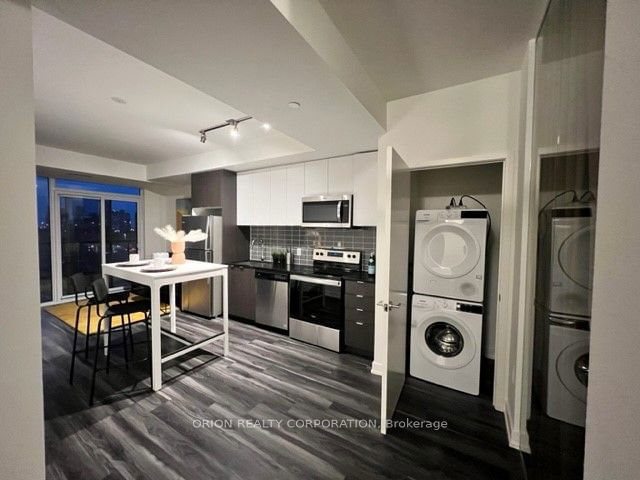 425 - 859 The Queensway N/A