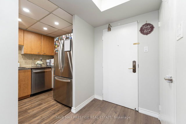 1408 - 25 Fairview Road