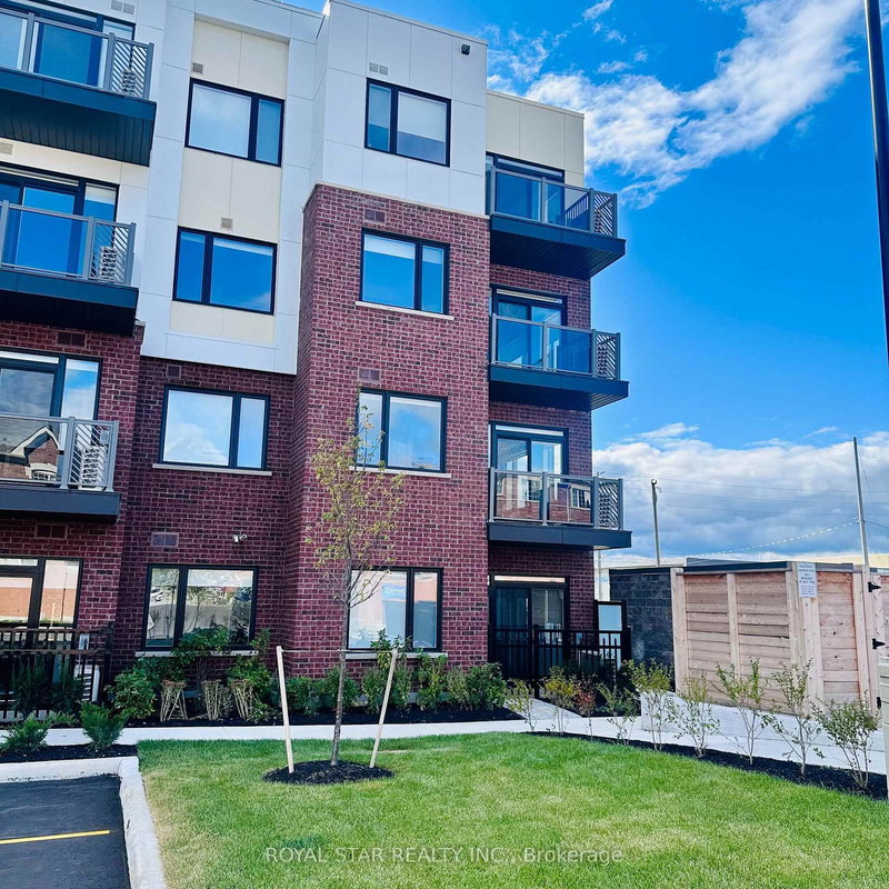 113 - 62 Sky Harbour Dr, Brampton, L6Y 0C1 | Image 2