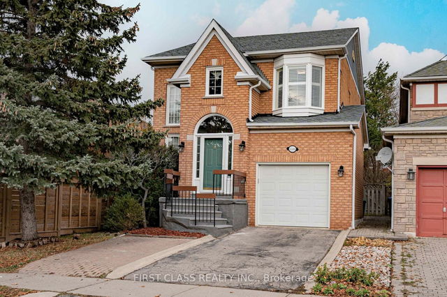 2588 Strathmore Crescent
