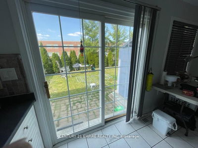 22 Morgandale Rd, Brampton - Fletcher's Meadow image-0-4