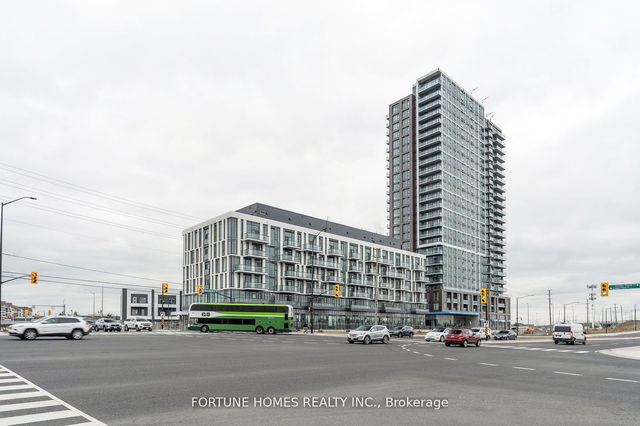 404 - 10 Lagerfeld Drive
