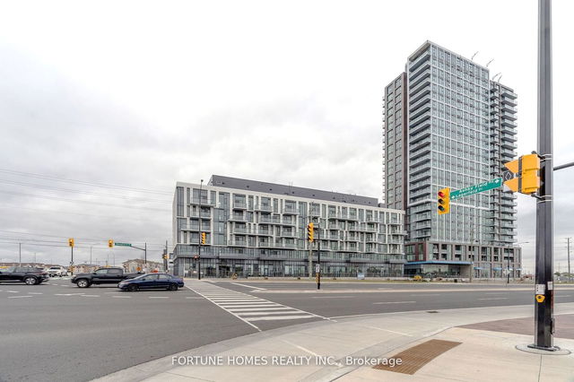 404 - 10 Lagerfeld Drive