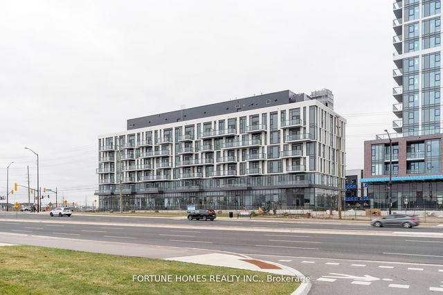 404 - 10 Lagerfeld Drive