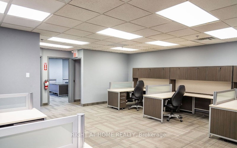 19 - 5100 South Service Rd S, Burlington, L7L 6A5 | Image 3