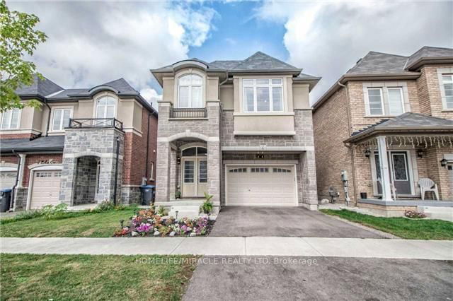 6 Lola Crescent