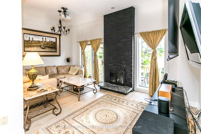 29 - 7077 ESTORIL Road