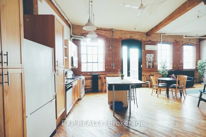 2480 Dundas St W, Toronto, M6P 1W9 | Image 3