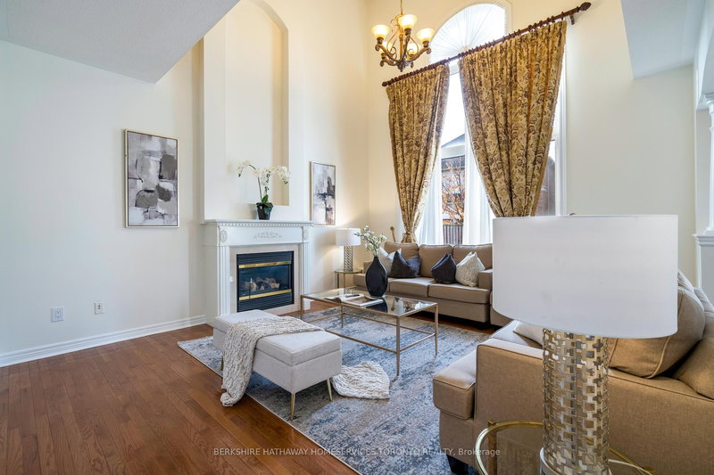 4 Freshspring Dr, Brampton, L6R 3H6 | Image 2