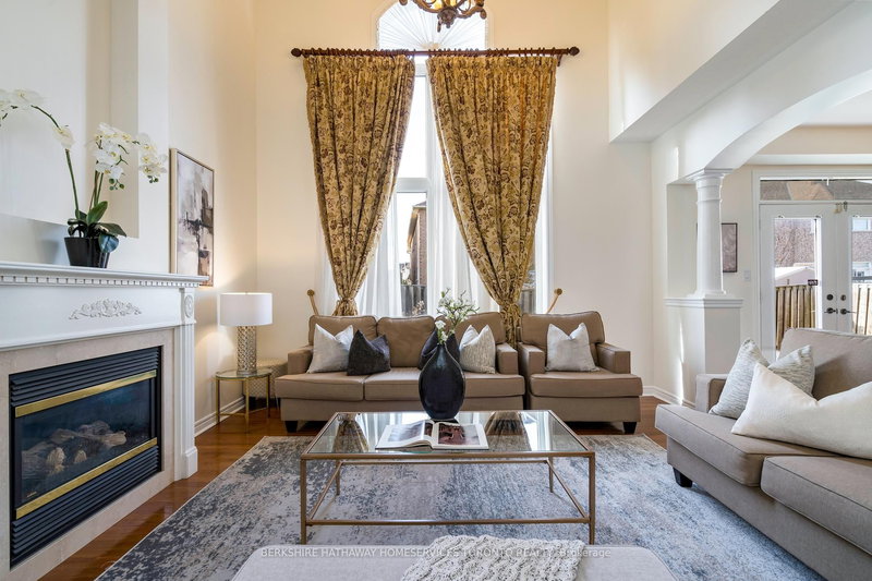 4 Freshspring Dr, Brampton, L6R 3H6 | Image 3