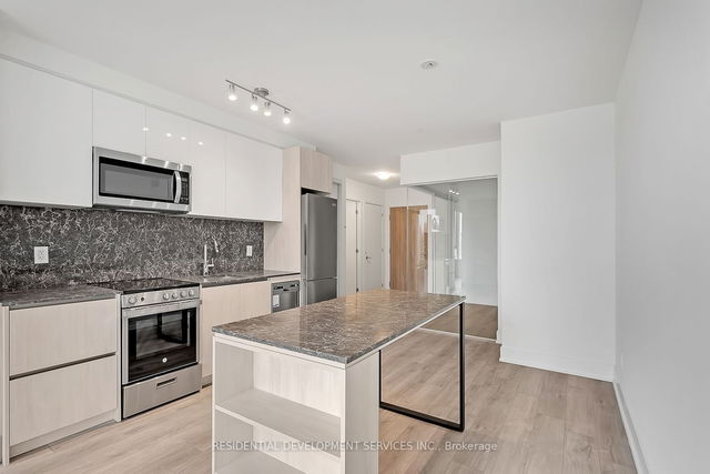 324 - 3100 Keele Street