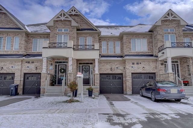 104 Royal Fern Crescent