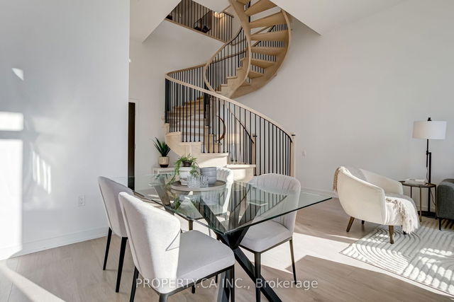 109 - 8 Nahani Way