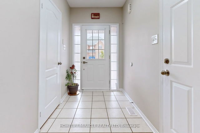 92 Tomabrook Crescent