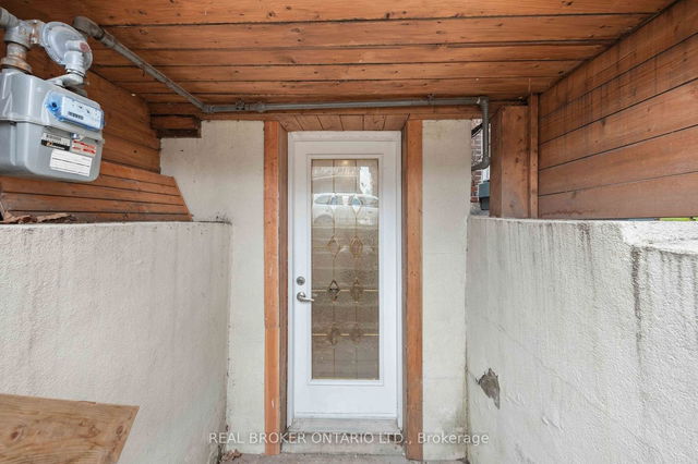 B2 - 511 Salem Avenue