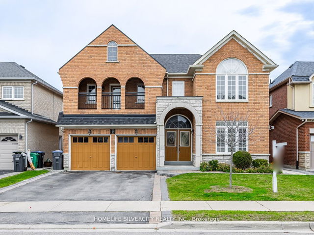6 Regis Circle