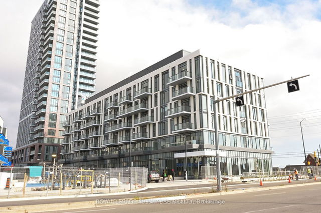 318 - 10 Lagerfeld Drive