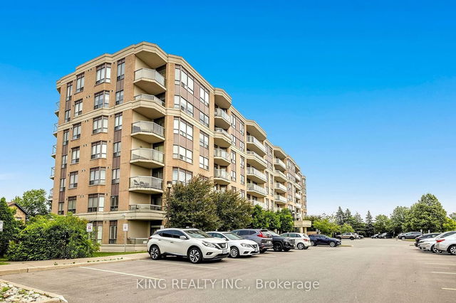 712 - 300 Ray Lawson Boulevard
