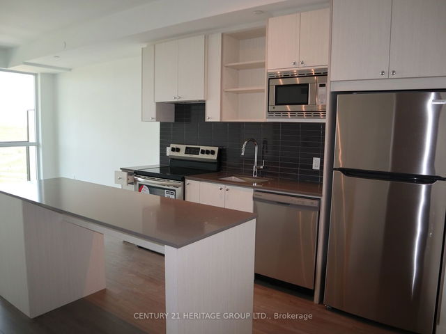 523 - 60 George Butchart Drive