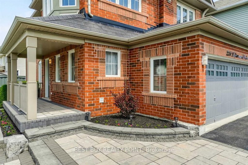 211 Leiterman Dr, Milton, L9T 8B8 | Image 3