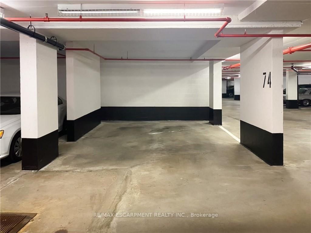 Listing Image 37