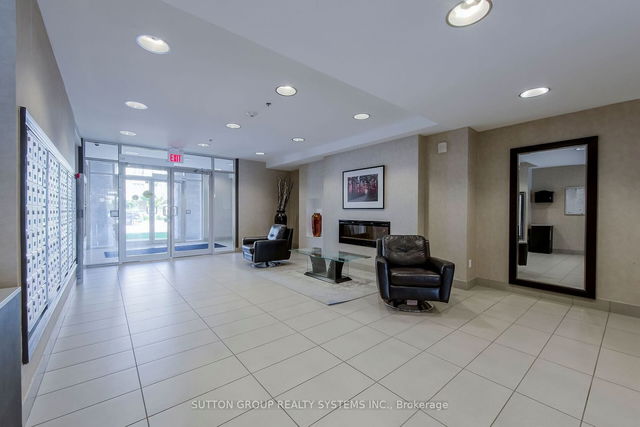 318 - 5317 Upper Middle Road