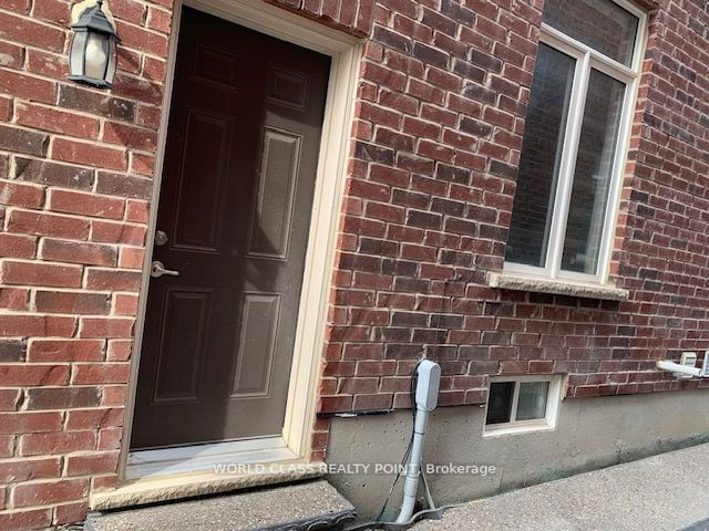 Bsmt - 15155 Danby Road