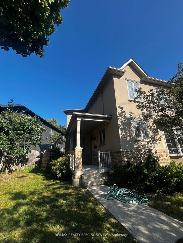 1 - 1011 Lorne Park Road