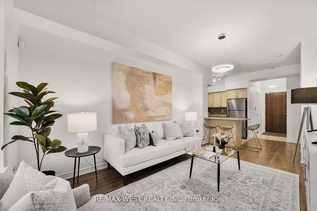 804 - 2772 KEELE Street