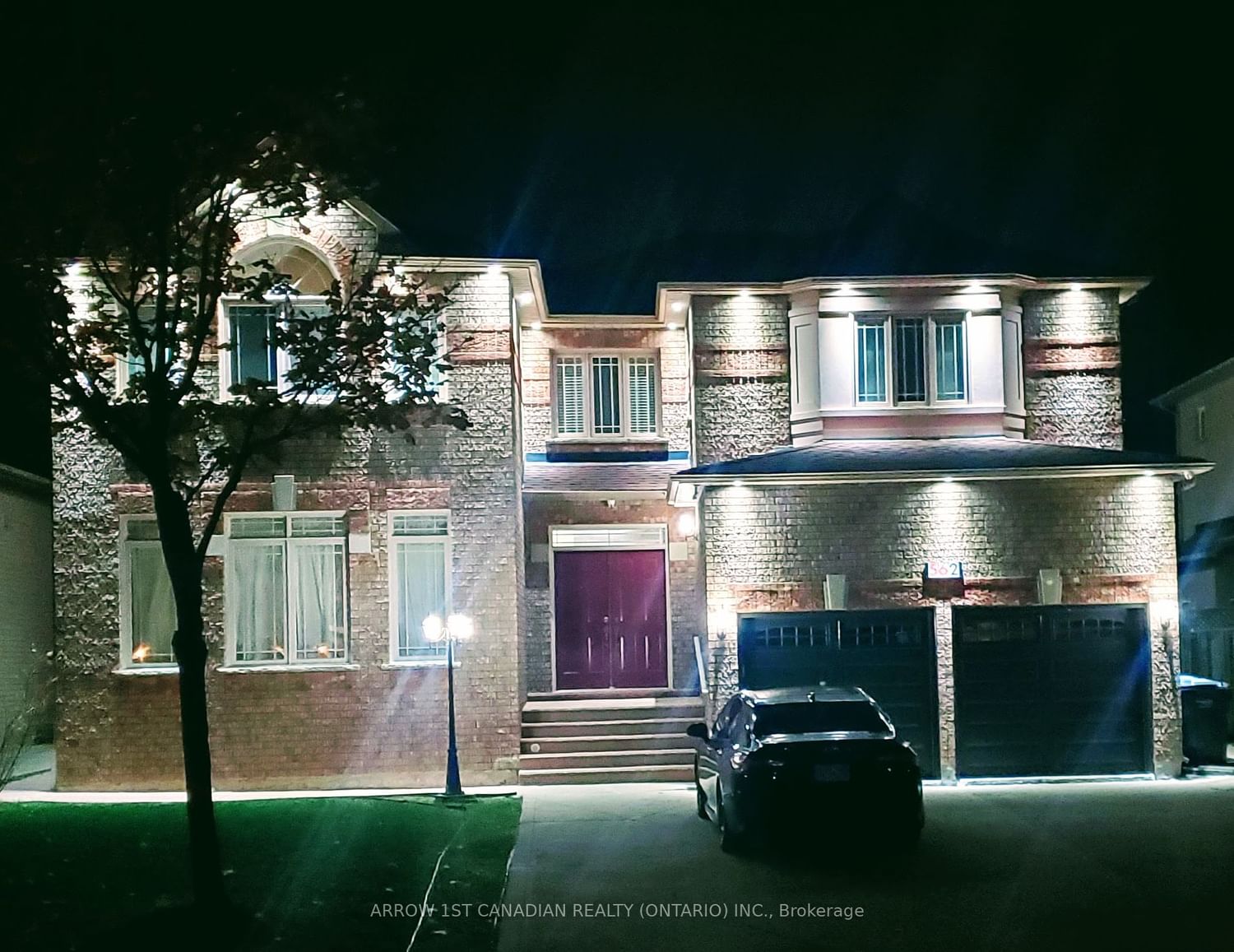 Detached House leased at 562 B-562 Feathergrass Crescent, Mississauga, Hurontario, L4Z 3Y5 - MLS: W7344014