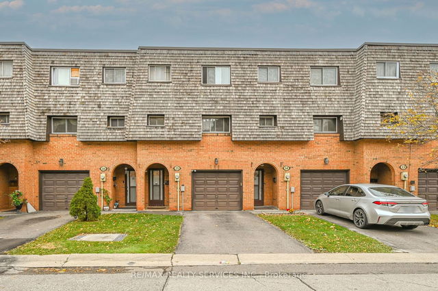 15 Briar Path