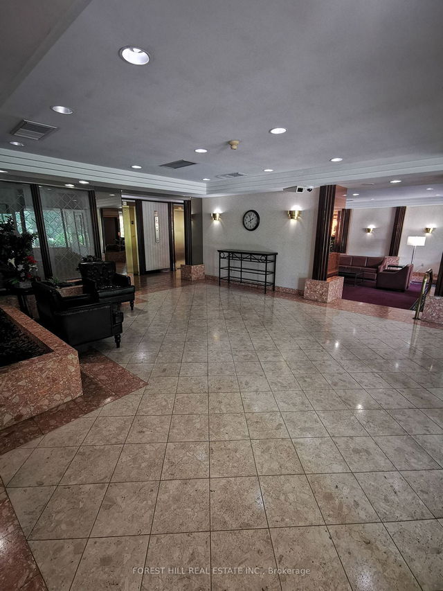 1403 - 22 Hanover Road