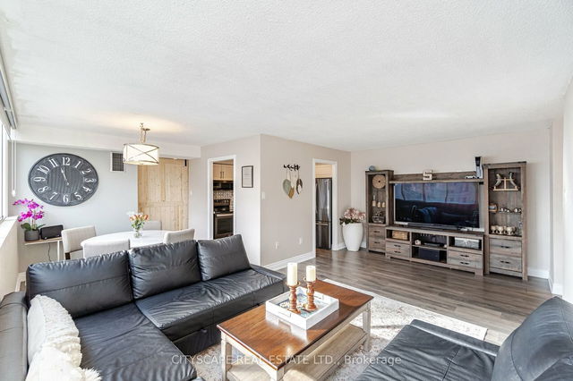 1009 - 3590 Kaneff Crescent