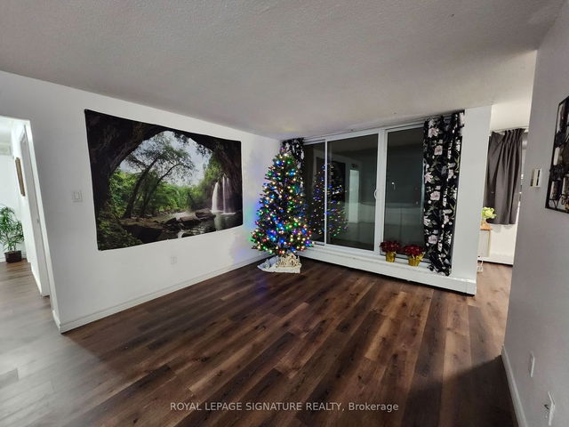 702 - 530 Lolita Gardens