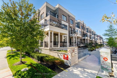Townhouse sold at 14-70 Eastwood Park Gdns, Toronto, Ontario, M8W 0B2 - Long Branch - MLS: W7345912