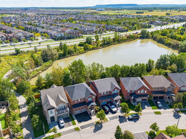 272 Holmes Crescent