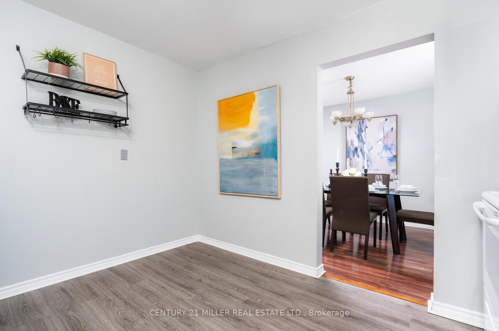 Listing Image 19