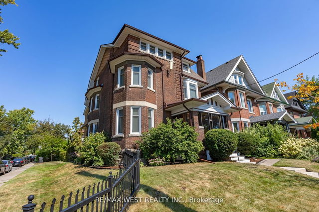 188 Humberside Avenue
