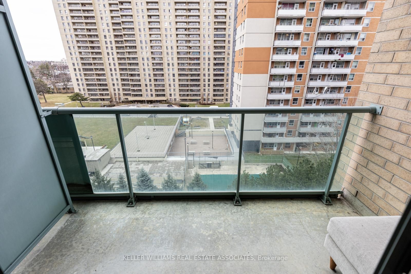 Listing Image 14