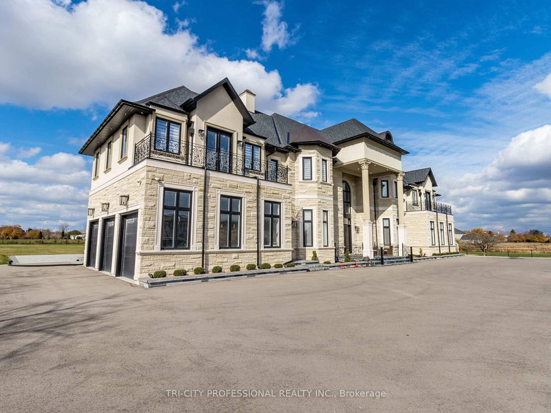 27 Morris Crt, Brampton, L6S 0G7 | Image 3