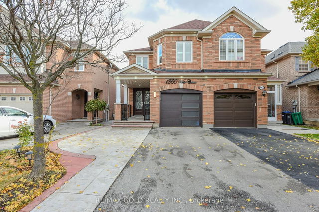 1360 Weir Chase