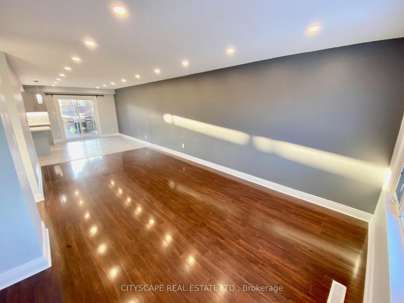 91 Bruce Beer Dr, Brampton, L6V 2Z7 | Image 3