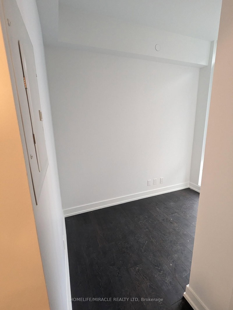 904 - 215 veterans Dr, Brampton, L7A 5L7 | Image 3